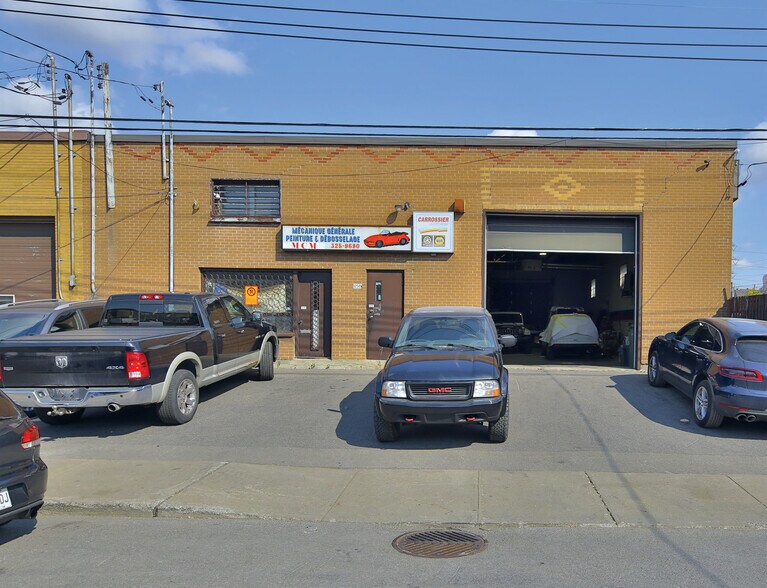 Primary Photo Of 10545 Av Lamoureux, Montréal Auto Repair For Sale