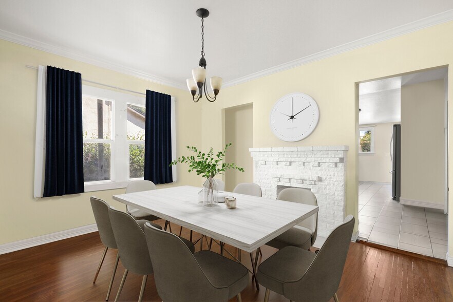 More Photos Of 986 E 51st St, Los Angeles Apartments For Sale