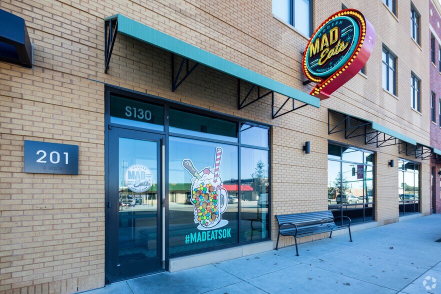 More Photos Of 201 S Main St, Owasso Apartments For Sale