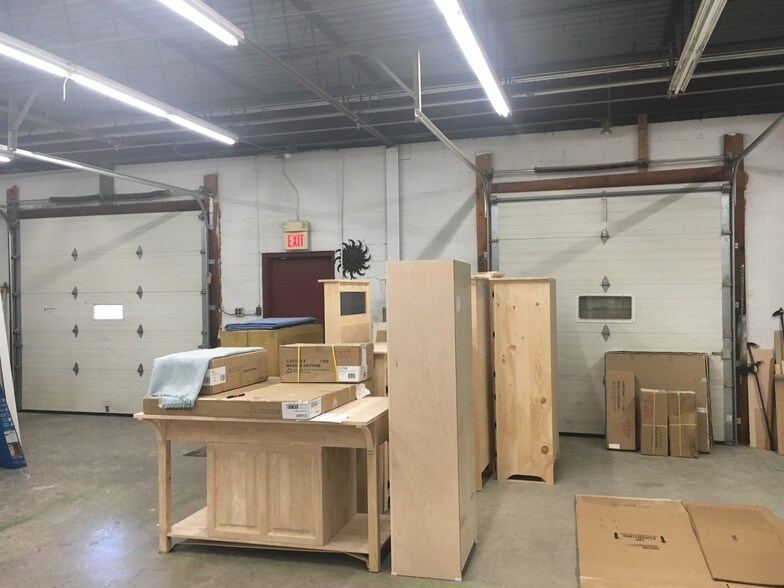 More Photos Of 312 E Main St, Branford Freestanding For Lease