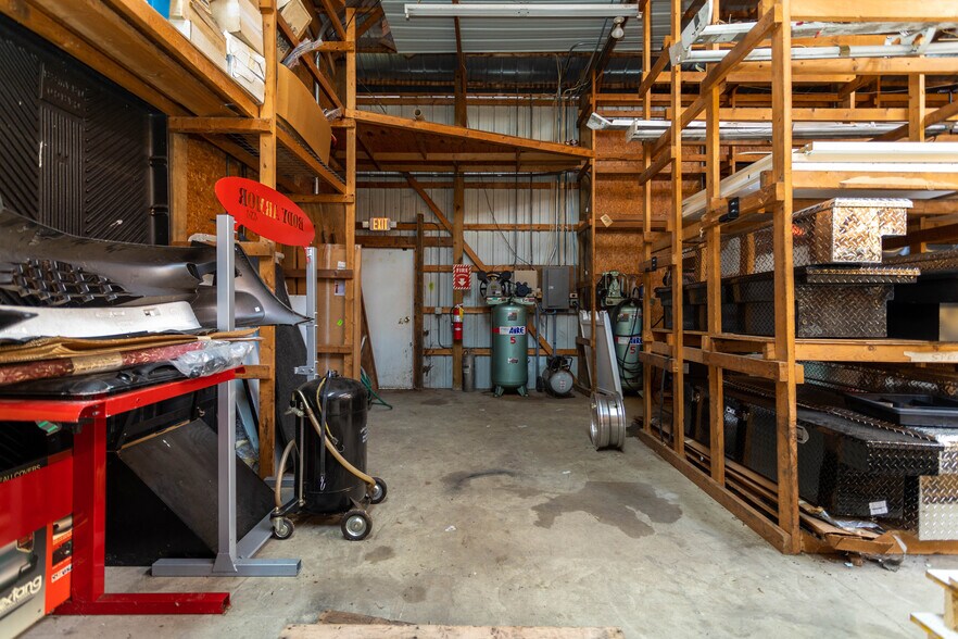 More Photos Of 1970 Us-68 N, Xenia Freestanding For Lease