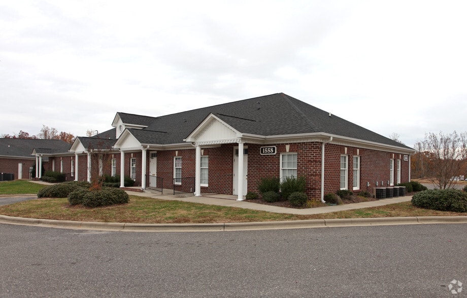 Primary Photo Of 1558 Union Rd, Gastonia Office For Lease