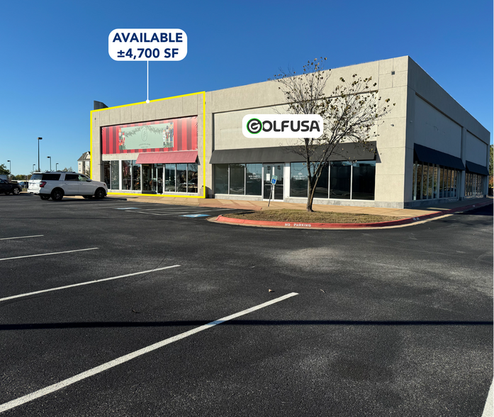 More Photos Of 529 46th St, Rogers Freestanding For Lease