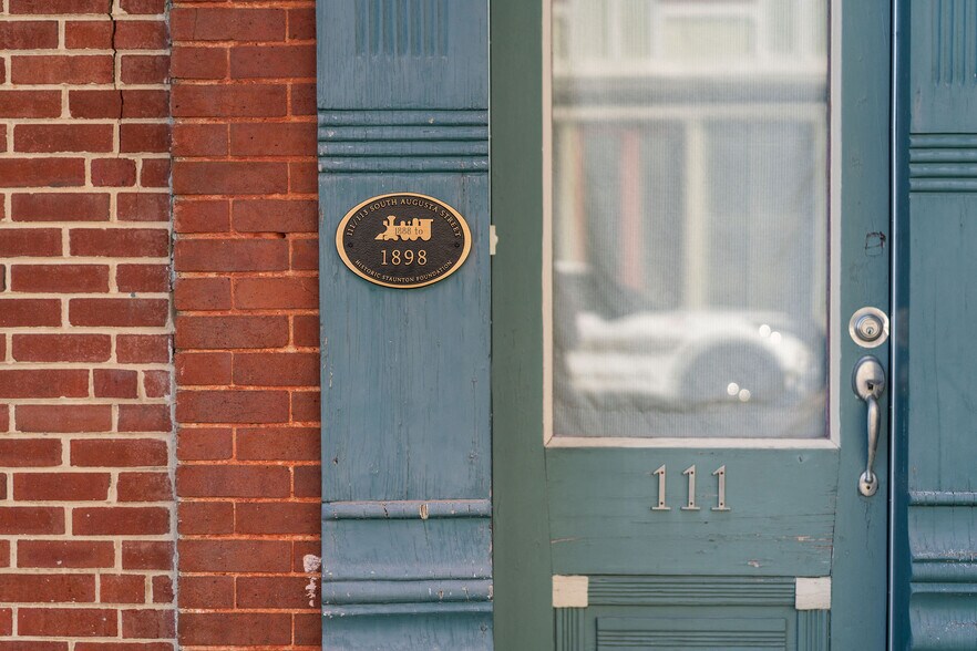 More Photos Of 111 S Augusta St, Staunton Storefront Retail Office For Sale