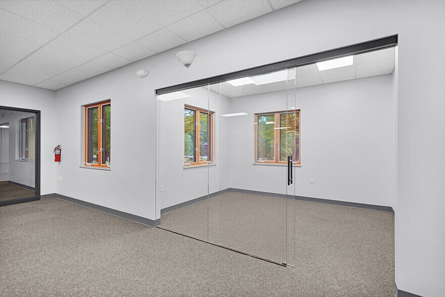 More Photos Of 1416 44th St SW, Wyoming Medical For Sale