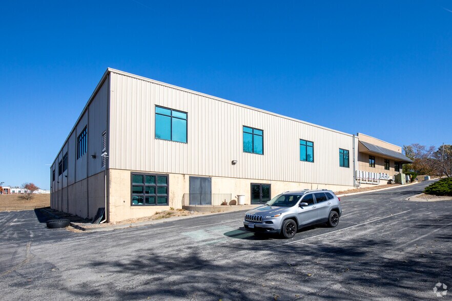 More Photos Of 6014 N State Route 9, Parkville General Retail For Lease