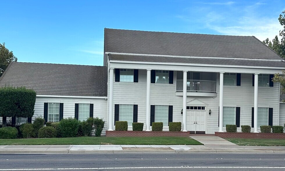 More Photos Of 2880 N Tracy Blvd, Tracy Medical For Lease