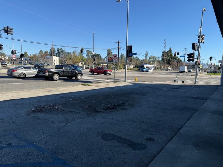 More Photos Of 13300 Burbank Blvd, Van Nuys Auto Repair For Sale