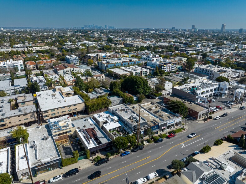 More Photos Of 908-910 N La Cienega Blvd, Los Angeles Storefront Retail Office For Sale