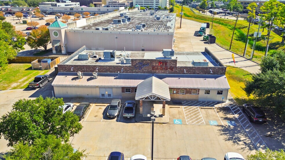 More Photos Of 5320 Hollister St, Houston General Retail For Sale