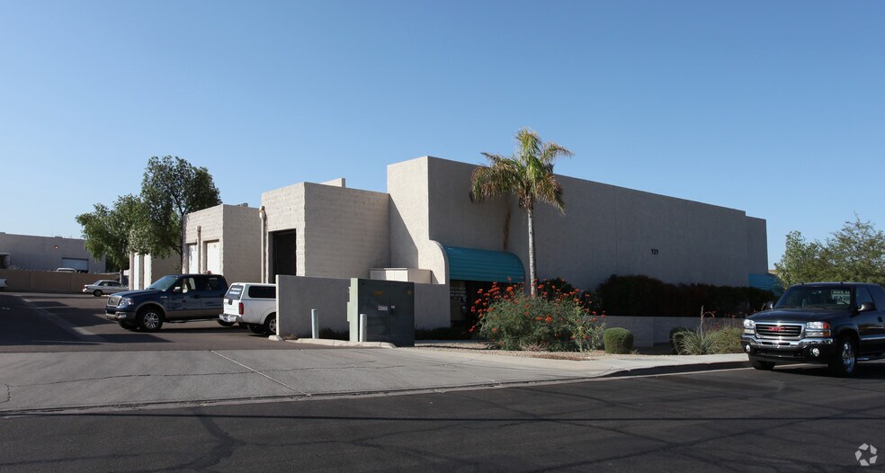 Primary Photo Of 929 E Juanita Ave, Mesa Warehouse For Lease