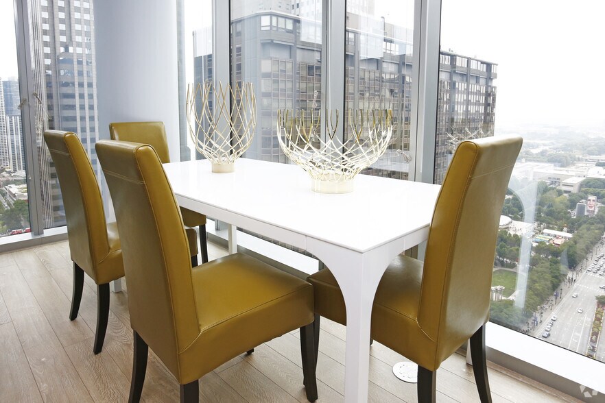 More Photos Of 200 N Michigan Ave, Chicago Apartments For Lease