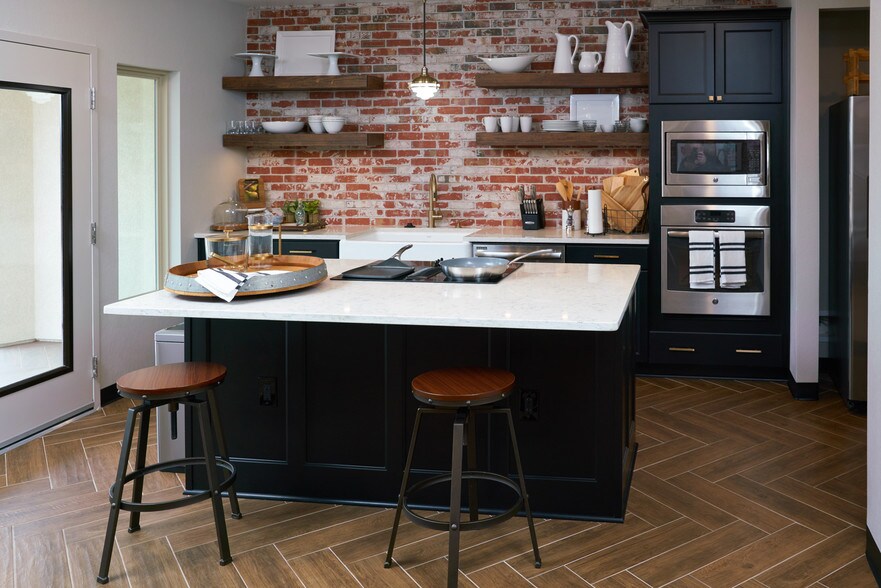 More Photos Of Greatwood Parkway, Sugar Land Office For Sale