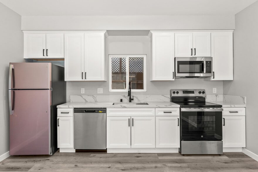 More Photos Of 4864 Fond du Lac Ct, San Diego Apartments For Sale