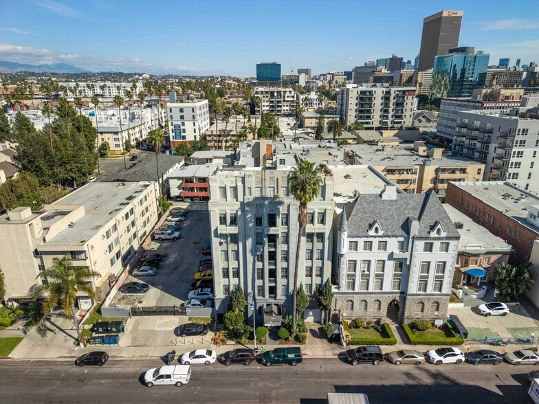 More Photos Of 512 S Hobart Blvd, Los Angeles Apartments For Sale