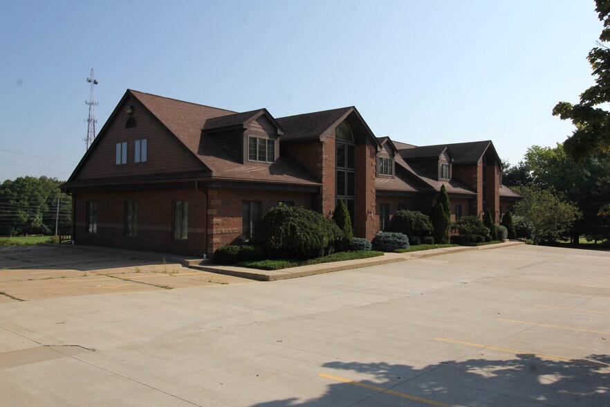 Primary Photo Of 291 N Cleveland Massillon Rd, Akron Medical For Sale