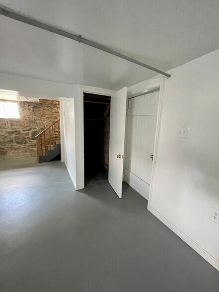 More Photos Of 506 E Liberty St, Charles Town Apartments For Sale