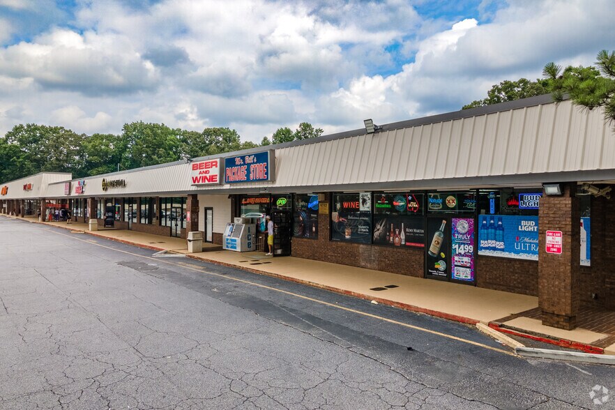 More Photos Of 3791 S Cobb Dr SE, Smyrna Storefront For Lease