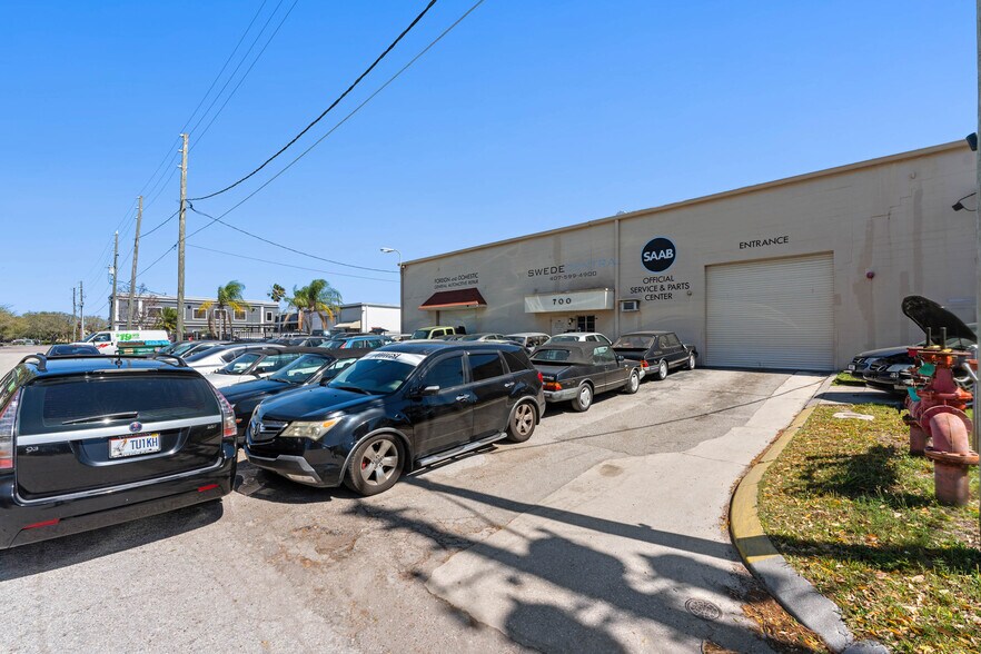 More Photos Of 700 Jackson Ave, Winter Park Manufacturing For Sale