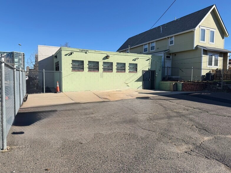 More Photos Of 979 Galapago St, Denver Medical For Lease