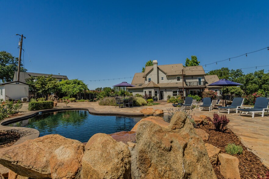 More Photos Of 10786 Shenandoah Rd, Plymouth Winery Vineyard For Sale