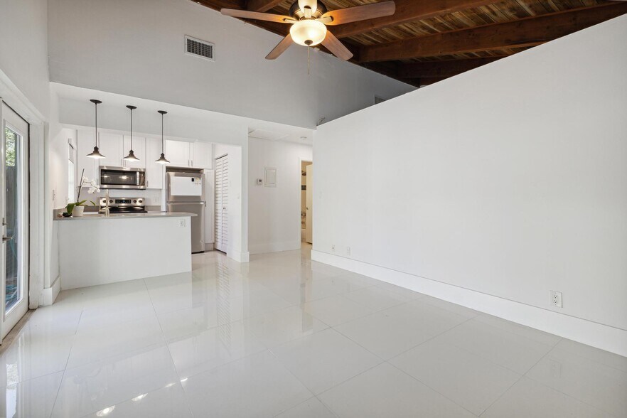 More Photos Of 410 SE 13th St, Fort Lauderdale Apartments For Sale