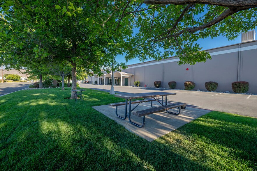 More Photos Of 4900-4904 Ampere Dr, Reno Distribution For Lease