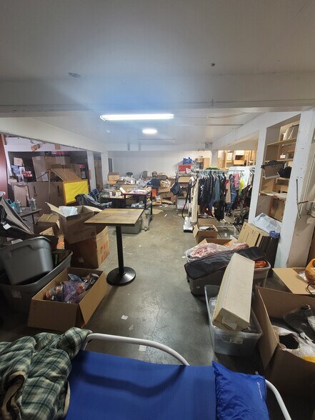 More Photos Of 5113 Byrne Rd, Burnaby Warehouse For Sale