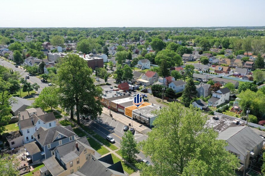 More Photos Of 320 W Front St, Florence Storefront For Sale