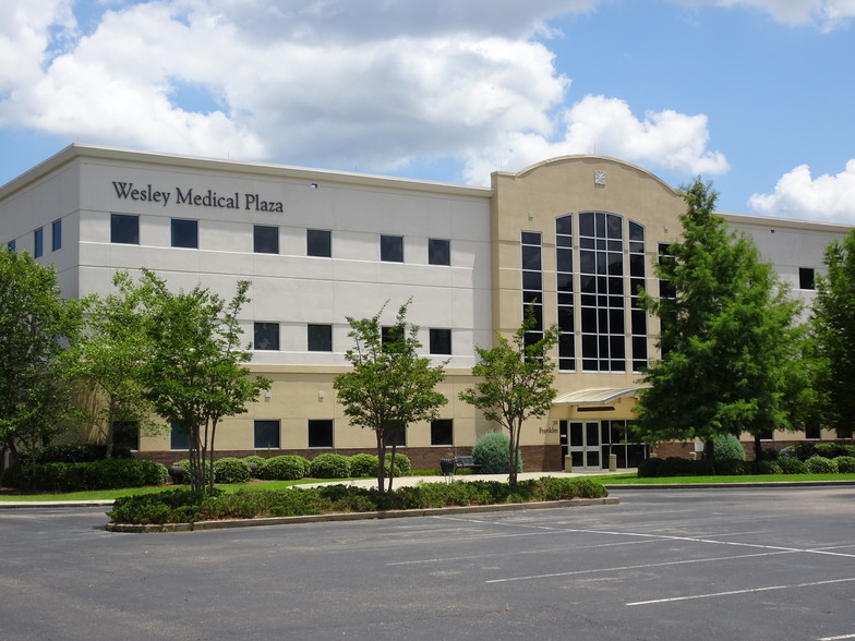 Primary Photo Of 39 Franklin Rd, Hattiesburg Medical For Lease