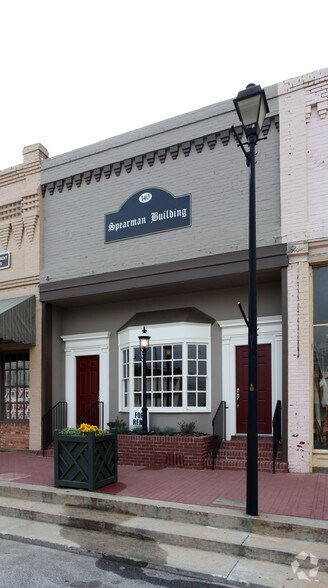 More Photos Of 140 S Cherokee Rd, Social Circle Storefront For Lease