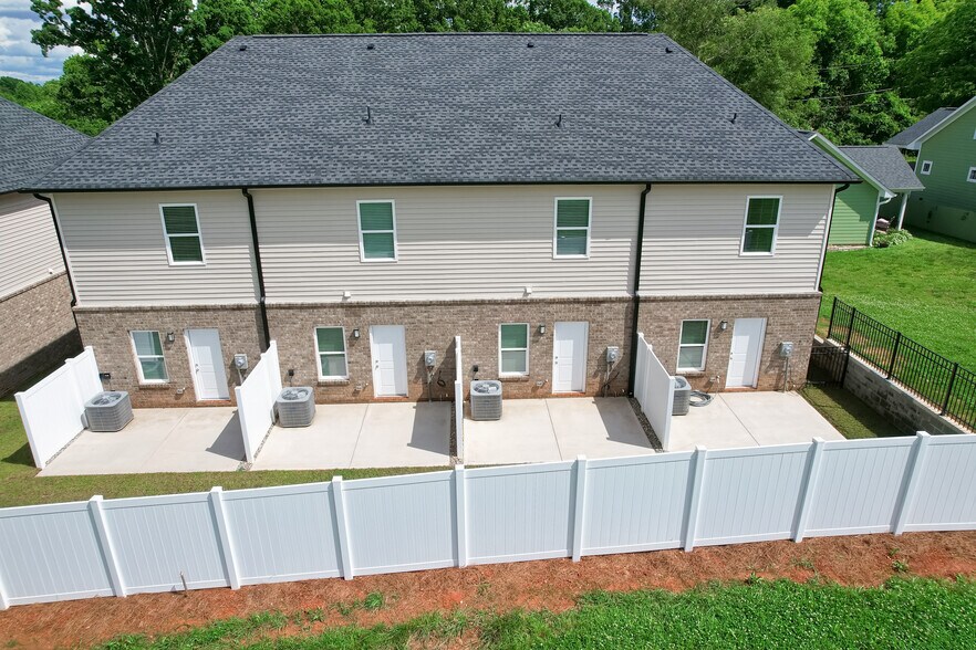 More Photos Of 501 Mill St, Lowell Apartments For Sale