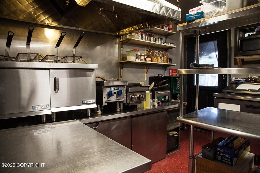 More Photos Of 453 E Pioneer Ave, Homer Bar For Sale