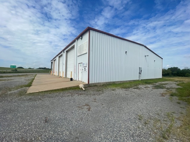 Primary Photo Of 100 Max Rd, Savanna Industrial For Lease