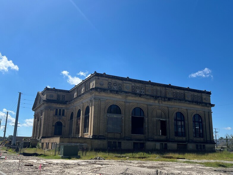 More Photos Of 1975 N Hobson Ave, Charleston Utility Substation For Sale