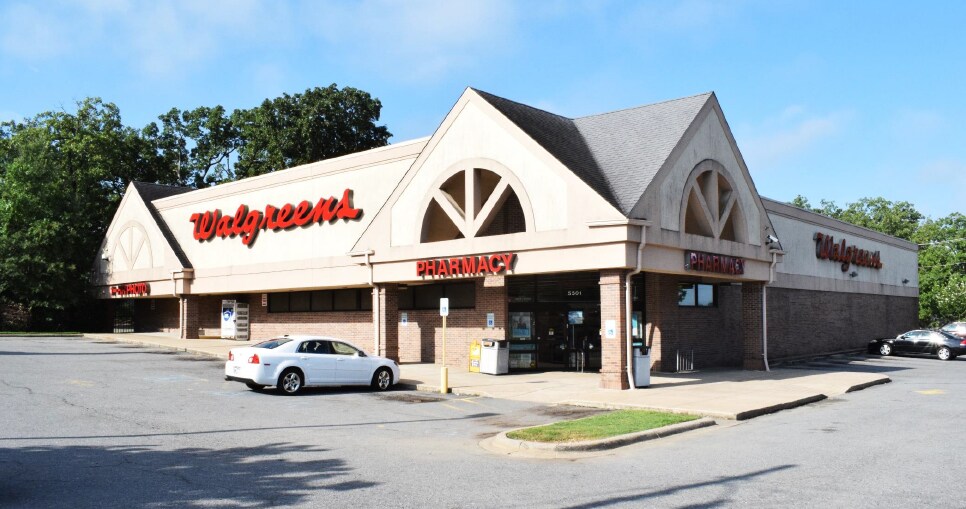 Primary Photo Of 5525 W 12th St, Little Rock Drugstore For Sale