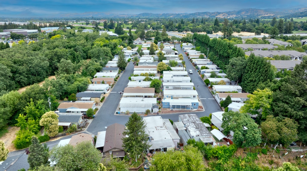 More Photos Of 5250 Whispering Creek Dr, Santa Rosa Manufactured Housing Mobile Home Park For Sale