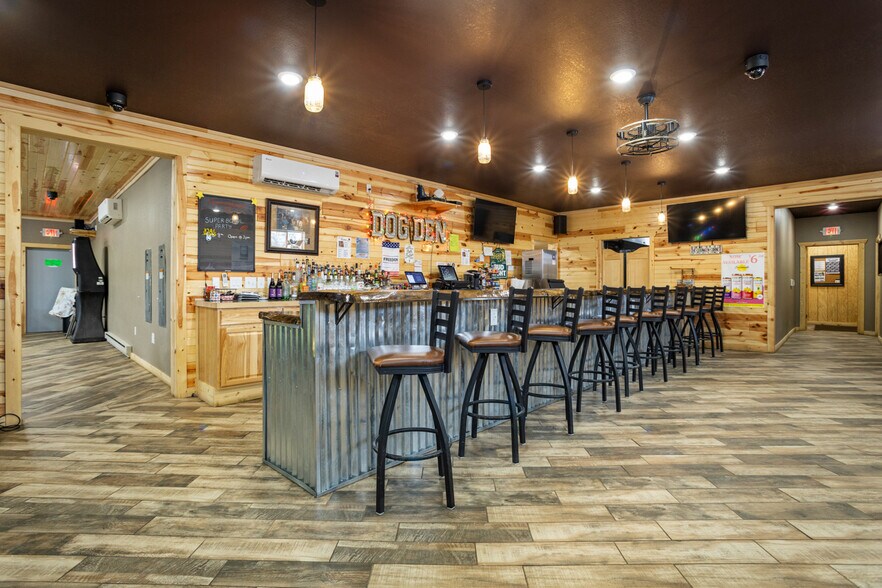 More Photos Of 220 Main St, Butte Restaurant For Sale