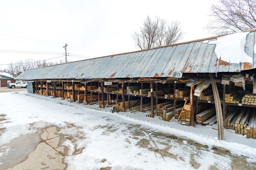 More Photos Of 101 Tanner St, Melrose Freestanding For Sale