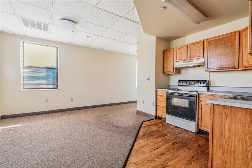 More Photos Of 723 Braddock Ave, Braddock Office For Sale