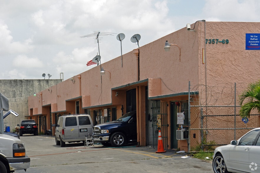 More Photos Of 7357-7369 NW 7th St, Miami Warehouse For Sale