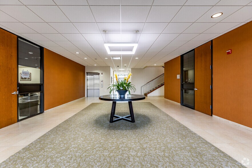 More Photos Of 9500 Koger Blvd N, Saint Petersburg Unknown For Lease