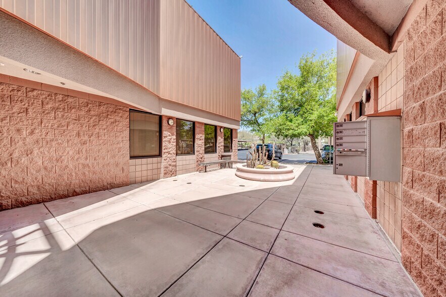 More Photos Of 4729 E Union Hills Dr, Phoenix Medical For Sale