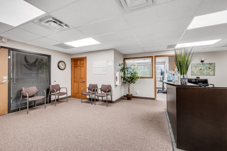 More Photos Of 4205 Lancaster Ln N, Plymouth Office For Sale