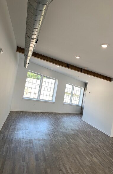 More Photos Of 4555-4559 Germantown Ave, Philadelphia Office For Lease