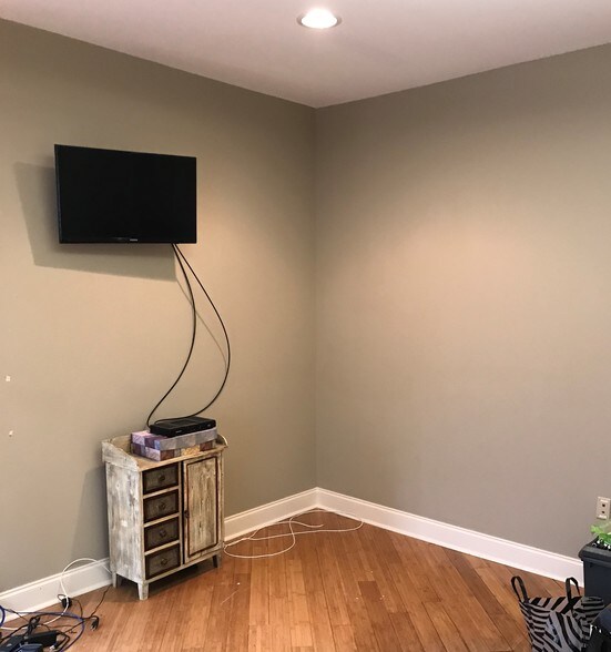 More Photos Of 9030 S Corporate Edge Dr, Germantown Office For Sale