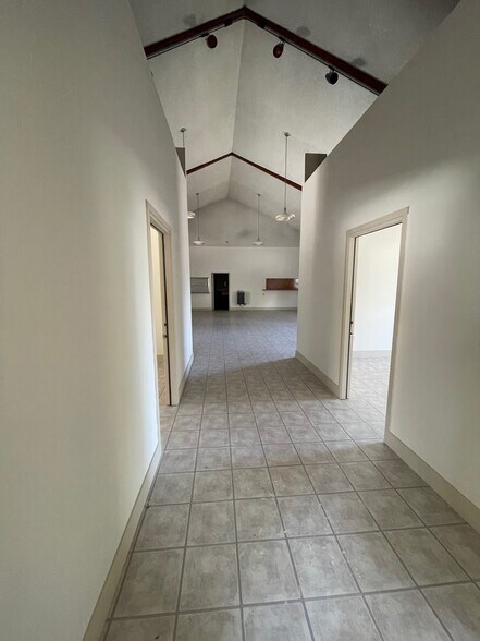 More Photos Of 7216 Valmont St, Tujunga Lodge Meeting Hall For Sale