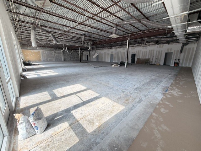 More Photos Of 3801 34th St S, Saint Petersburg Restaurant For Lease
