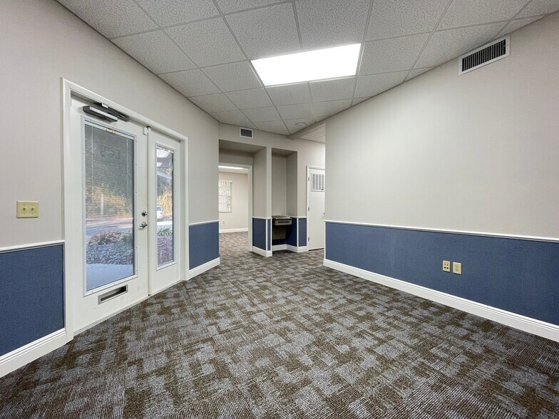 More Photos Of 4703 NW 53rd Ave, Gainesville Office For Sale