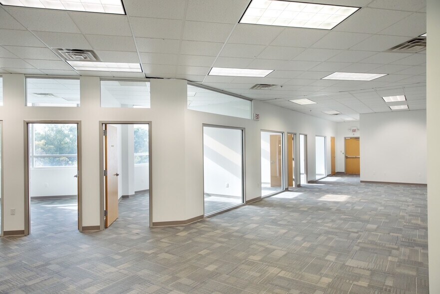 More Photos Of 333 Technology Dr, Canonsburg Office For Lease